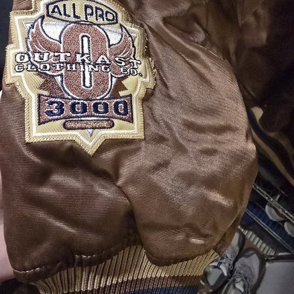 Outkast Jacket - Picture 11 of 12